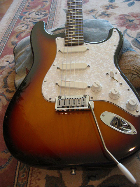 http://xhefriguitars.com/Stuff/Plus%20Colors/Sunburst1.jpg